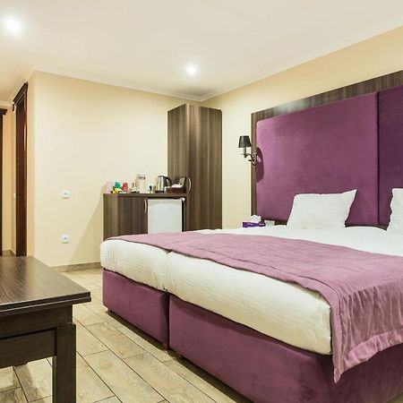 Hotel Baron Oldenburg Bagian luar foto