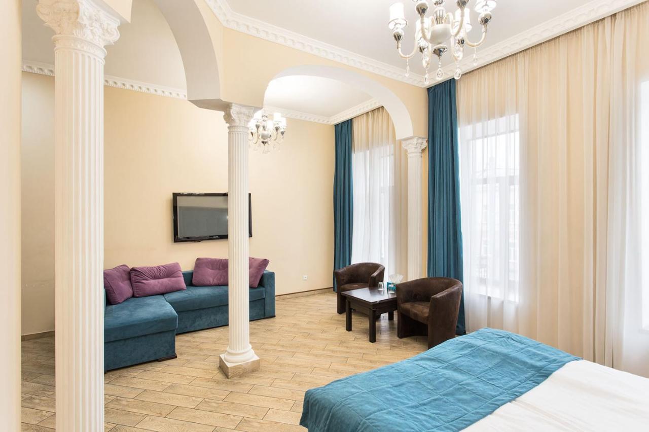 Hotel Baron Oldenburg Bagian luar foto