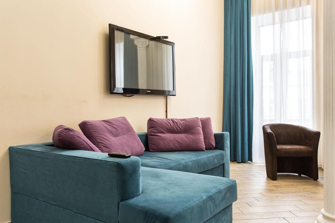Hotel Baron Oldenburg Bagian luar foto