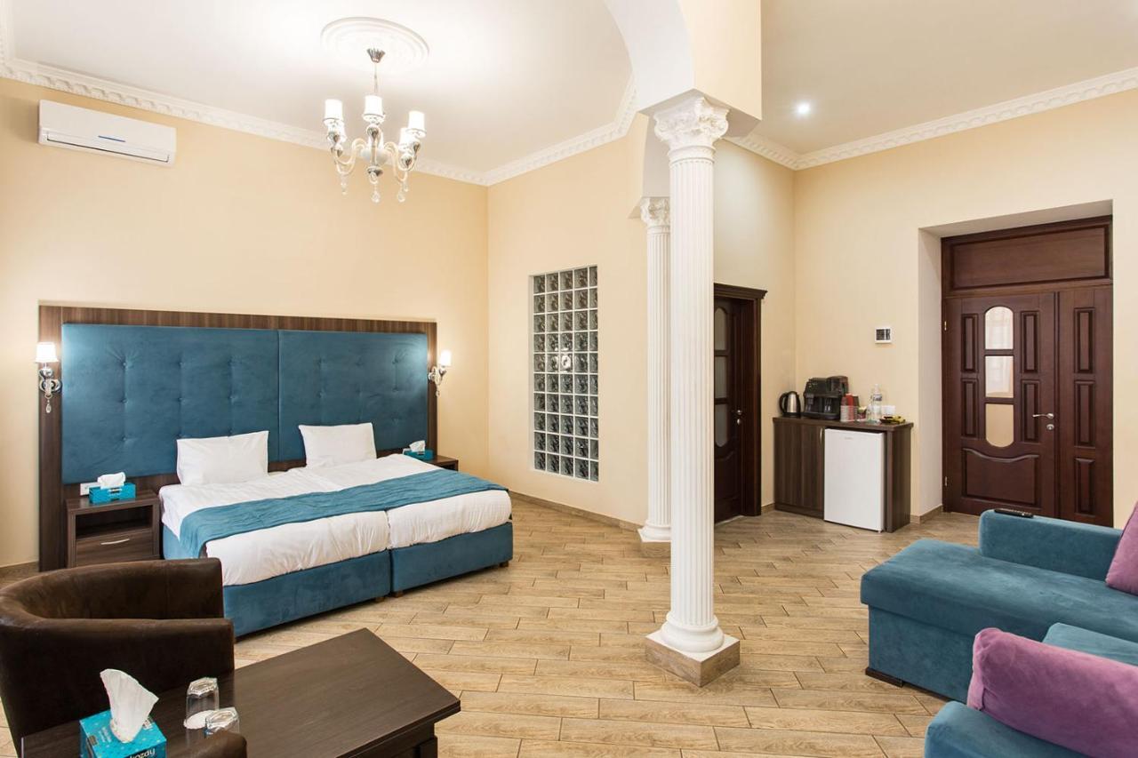 Hotel Baron Oldenburg Bagian luar foto