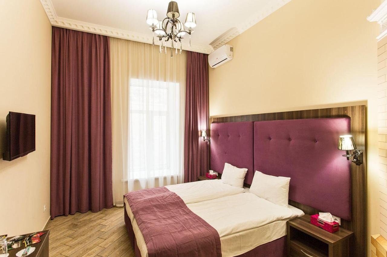 Hotel Baron Oldenburg Bagian luar foto