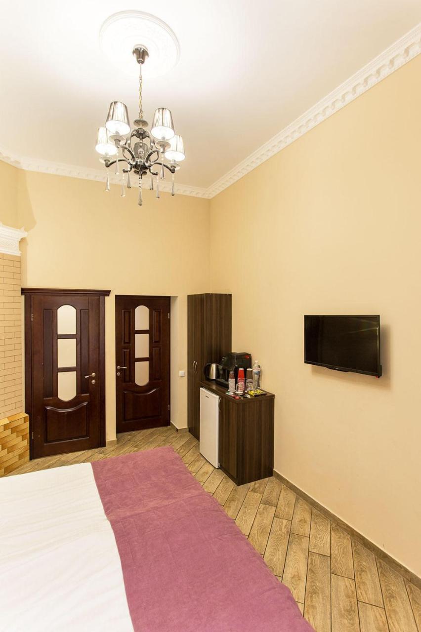 Hotel Baron Oldenburg Bagian luar foto
