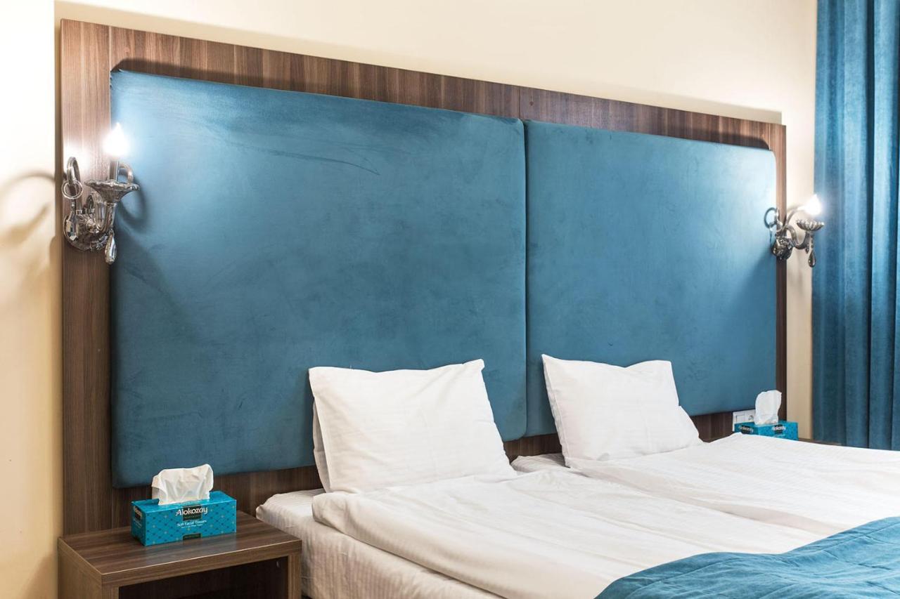 Hotel Baron Oldenburg Bagian luar foto