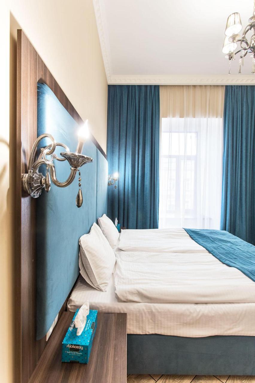 Hotel Baron Oldenburg Bagian luar foto